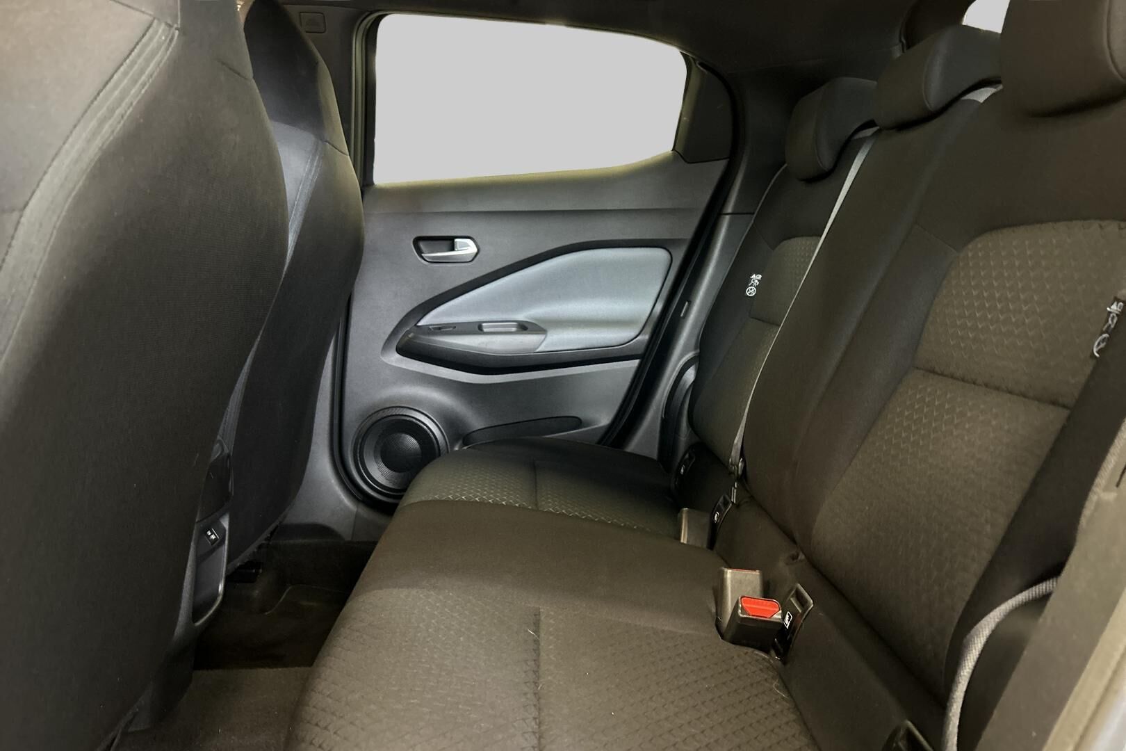 Nissan Juke iso kuva 10