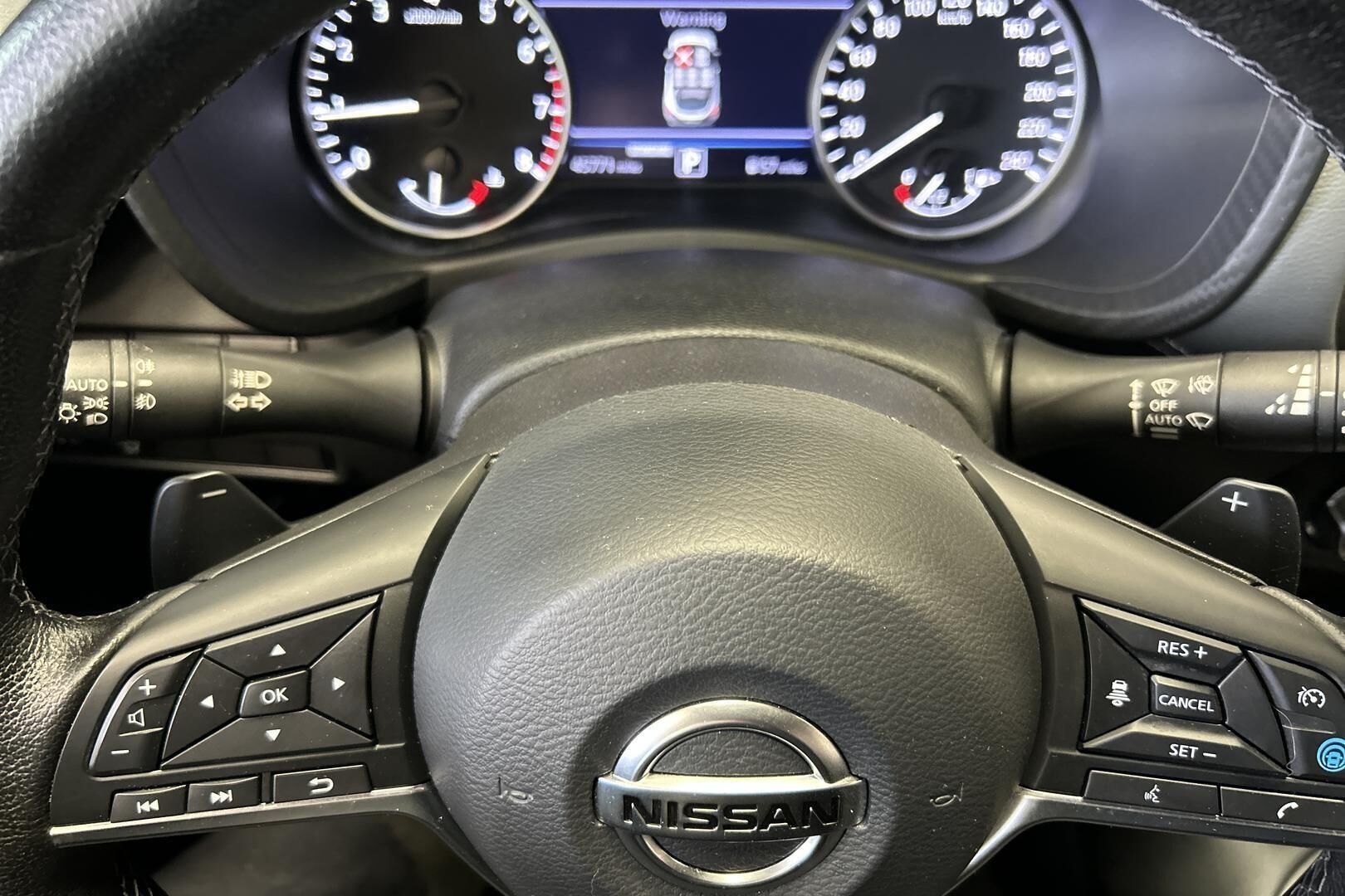 Nissan Juke iso kuva 25