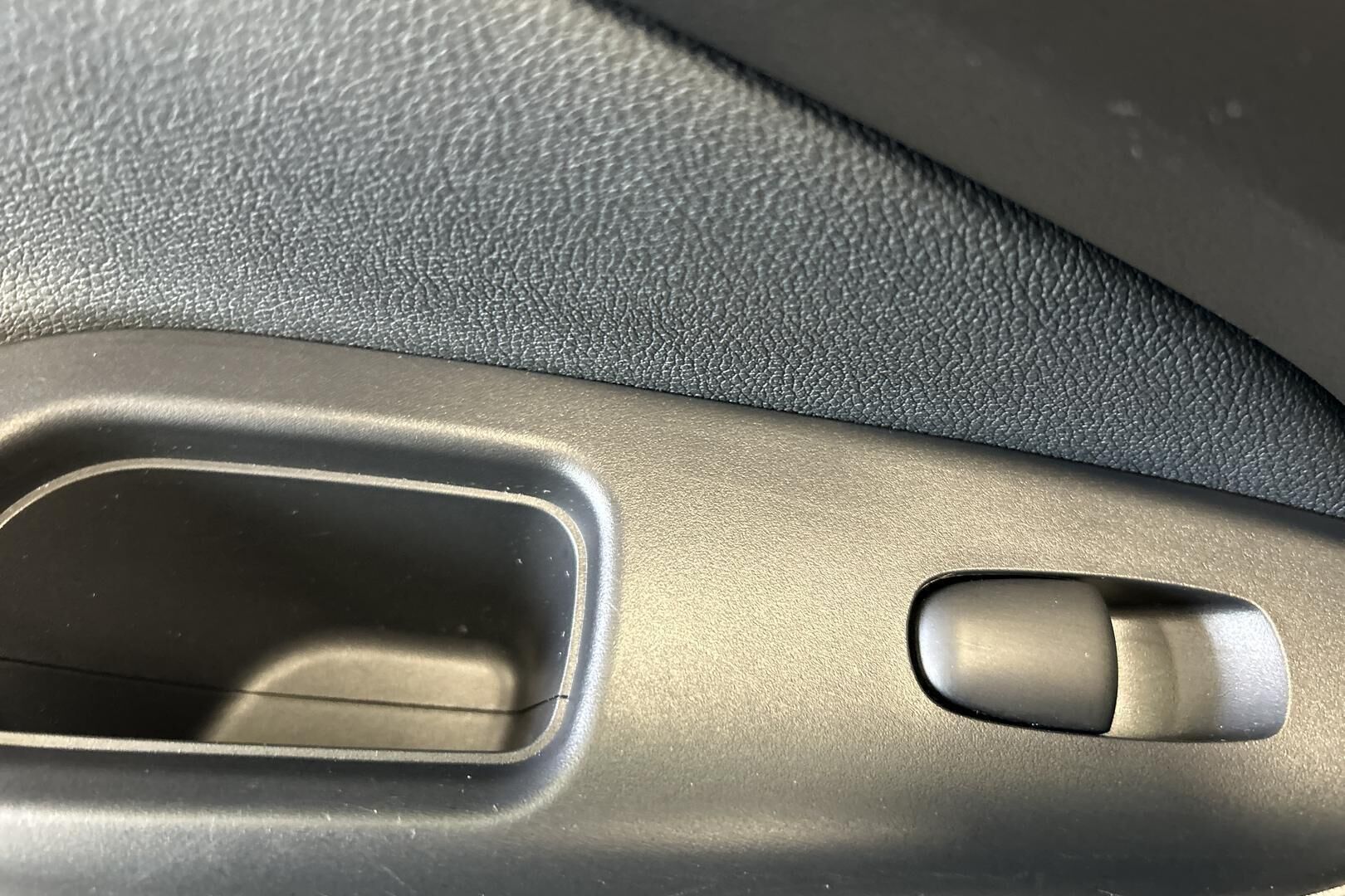 Nissan Juke iso kuva 28