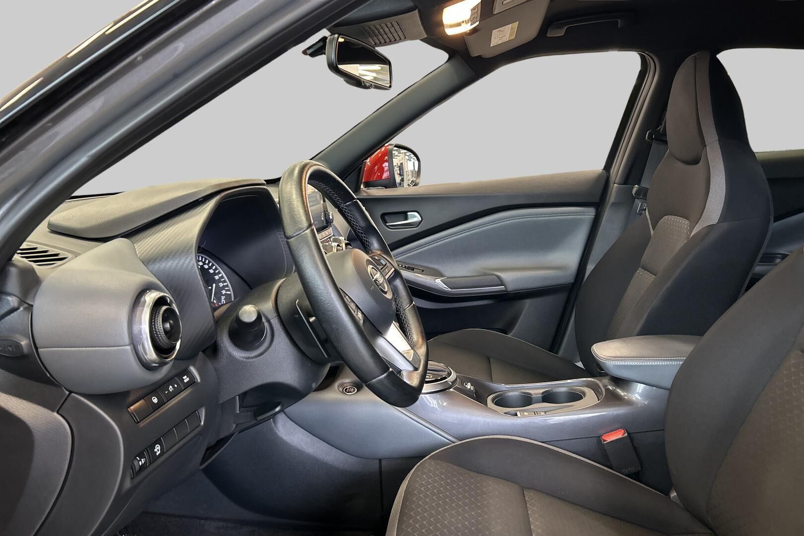 Nissan Juke iso kuva 9