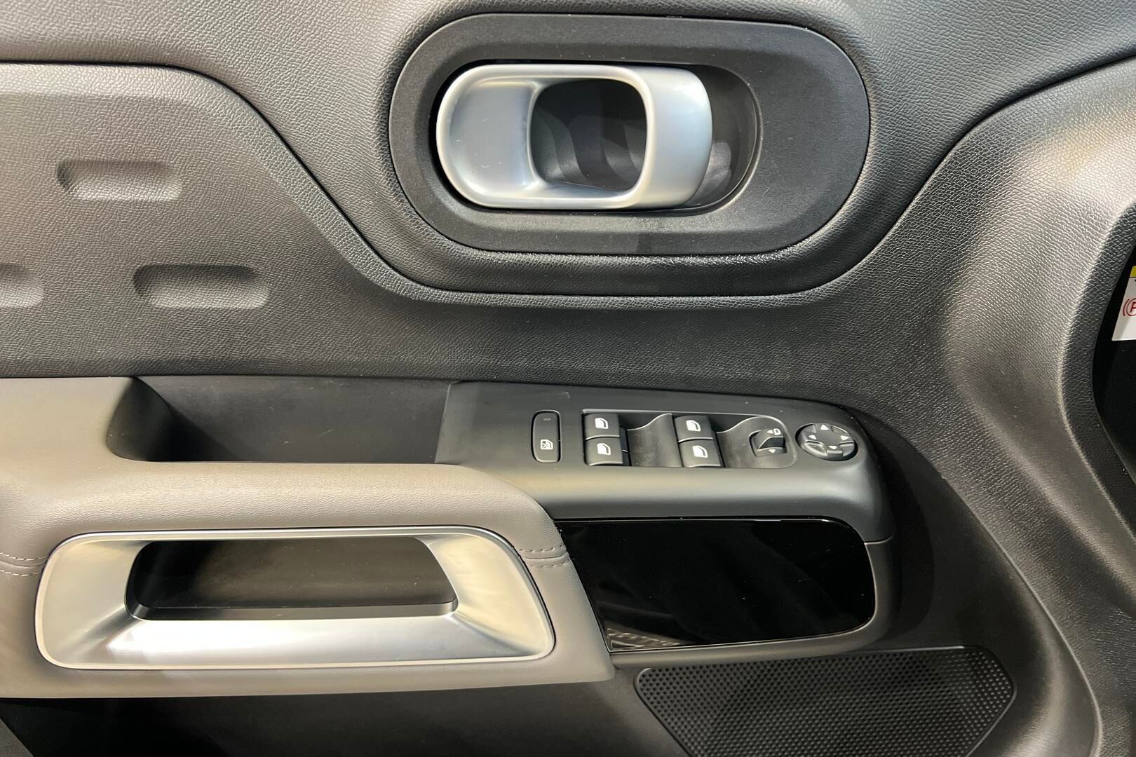 Citroen C5 Aircross iso kuva 28