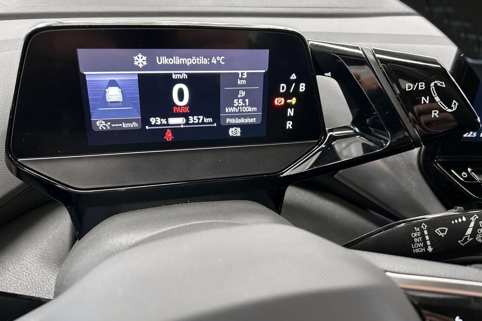 Volkswagen ID.4 iso kuva 14