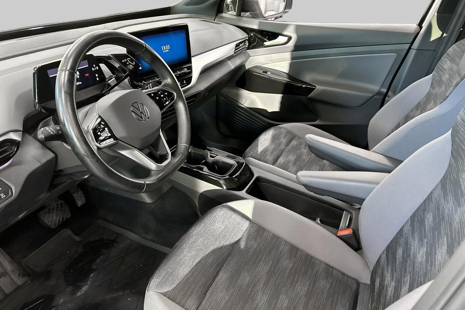 Volkswagen ID.4 iso kuva 8