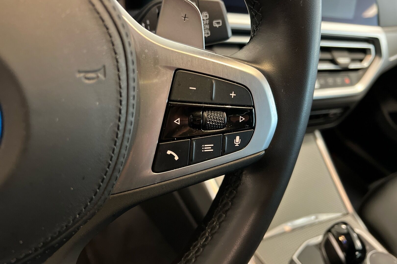 BMW 3-sarja iso kuva 16