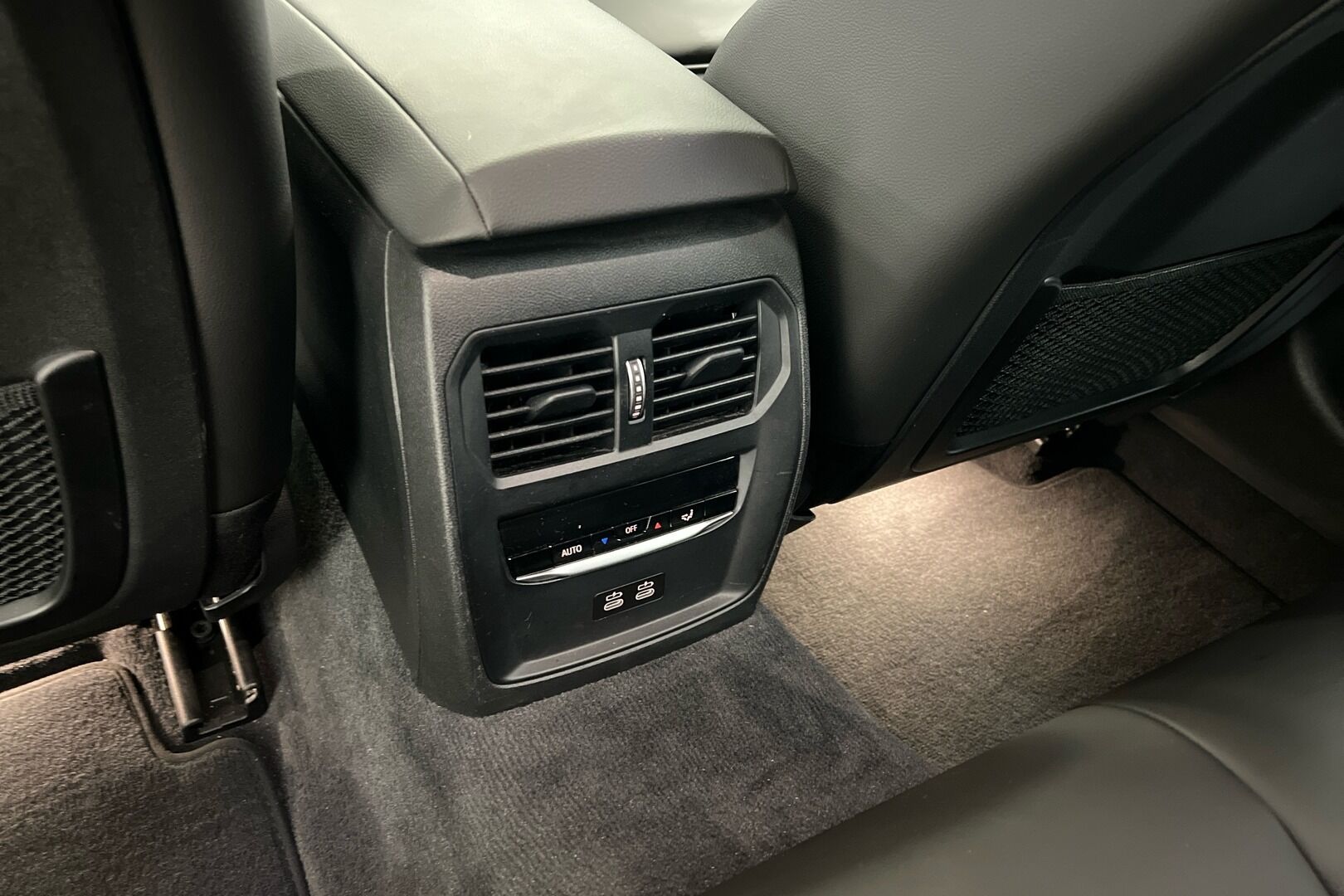 BMW 3-sarja iso kuva 22