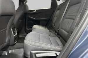 Ford Kuga esikatselu 10