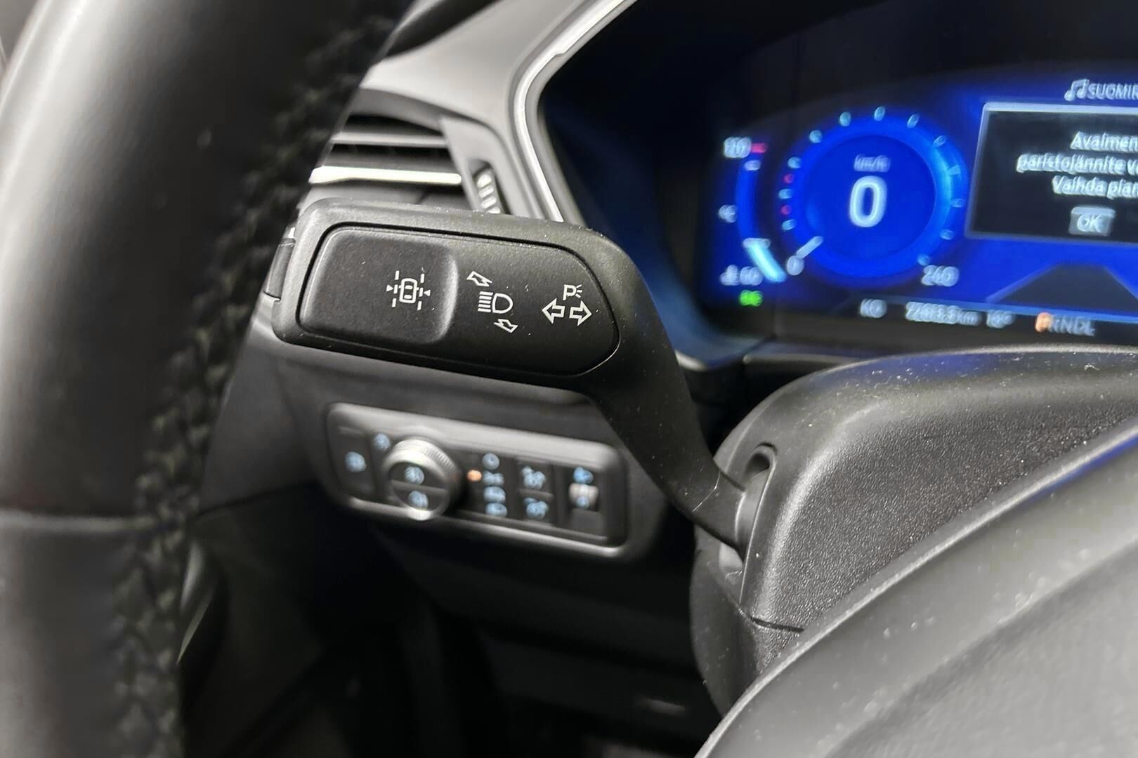 Ford Kuga iso kuva 22