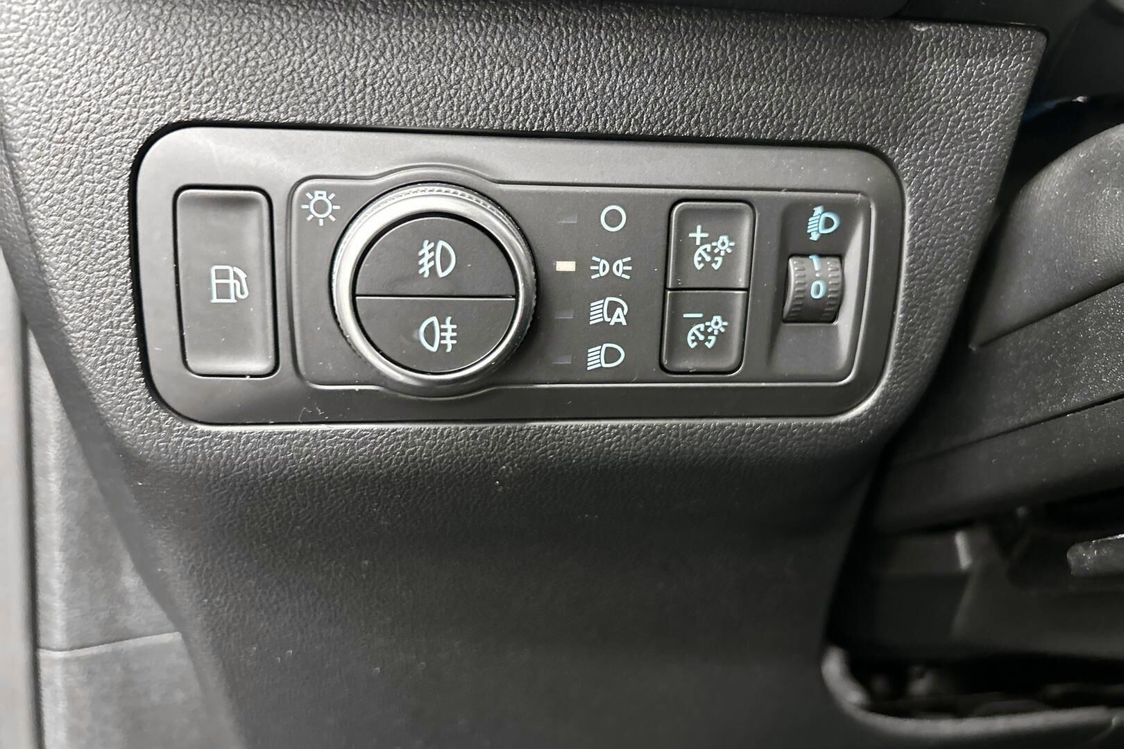 Ford Kuga iso kuva 23