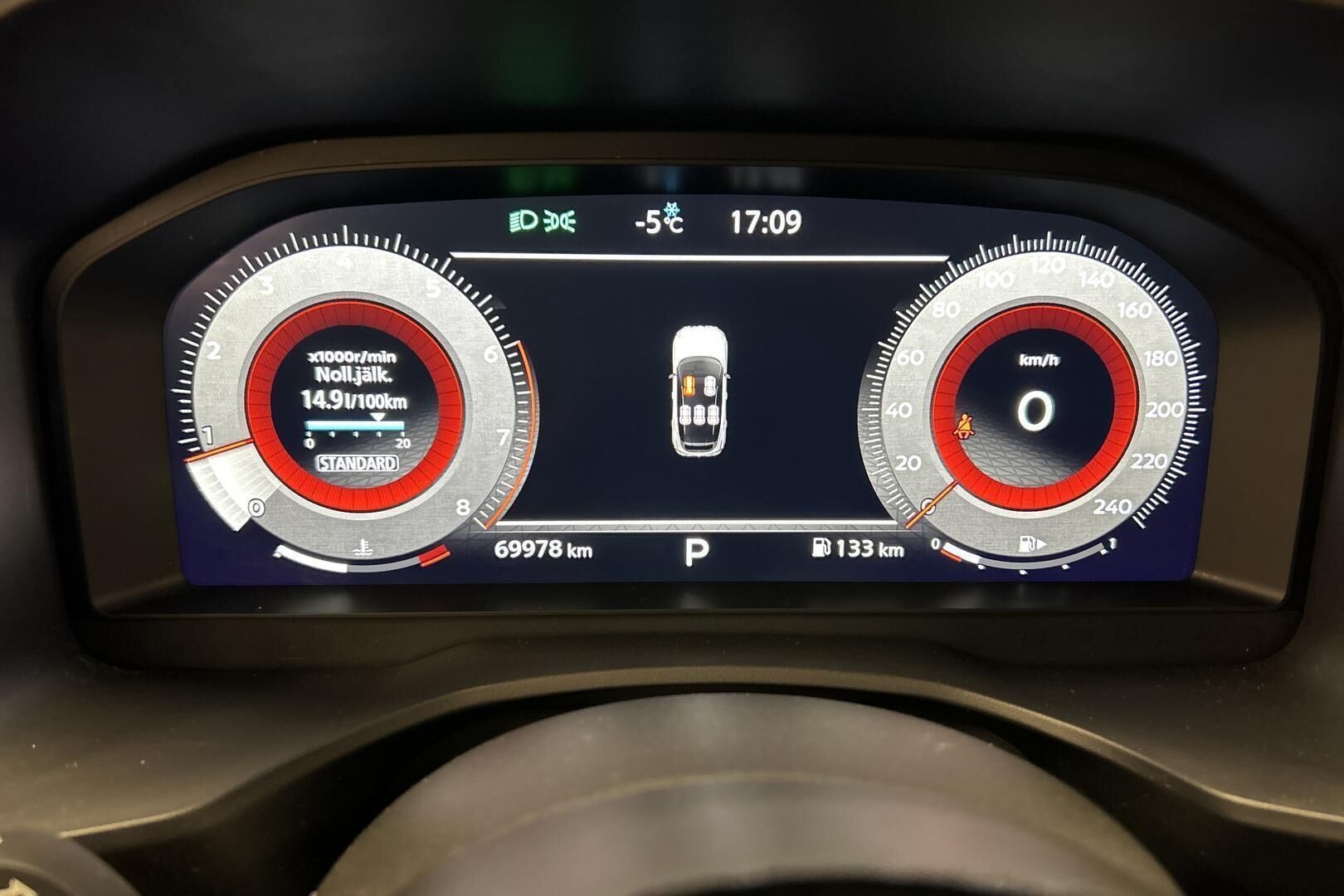 Nissan Qashqai iso kuva 13