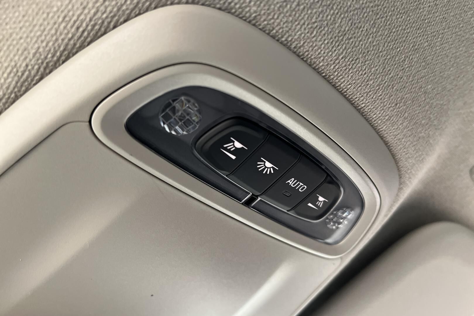 Volvo XC40 iso kuva 24