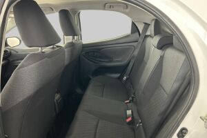 Toyota Yaris esikatselu 10