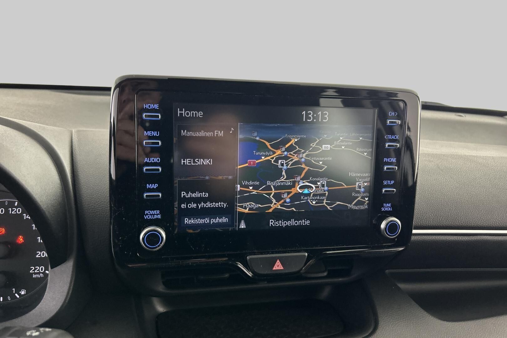 Toyota Yaris iso kuva 18