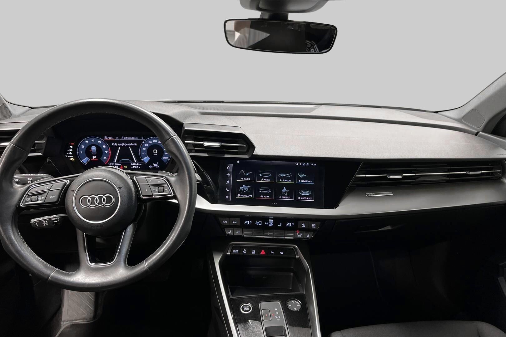 Audi A3 iso kuva 10