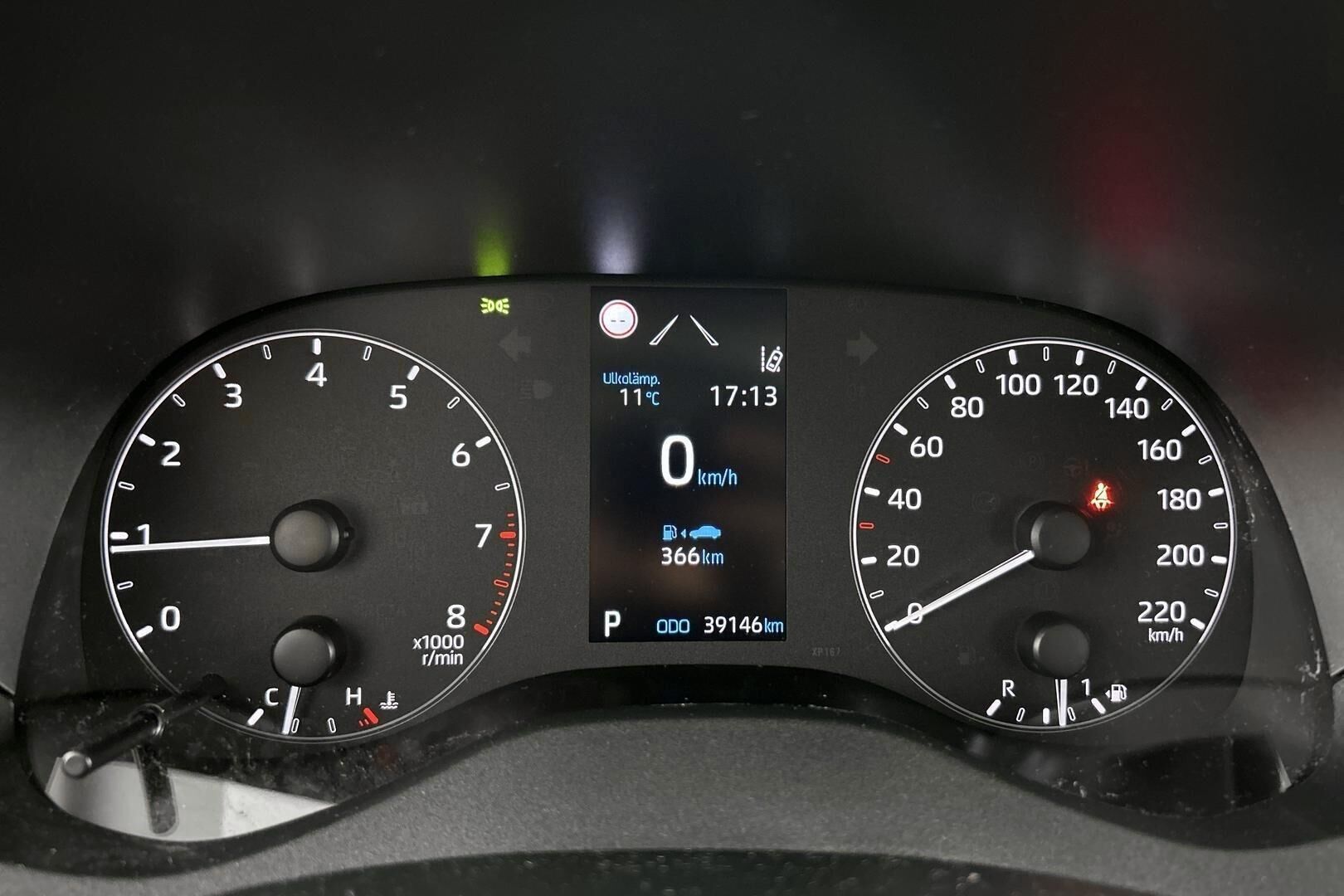 Toyota Yaris iso kuva 13