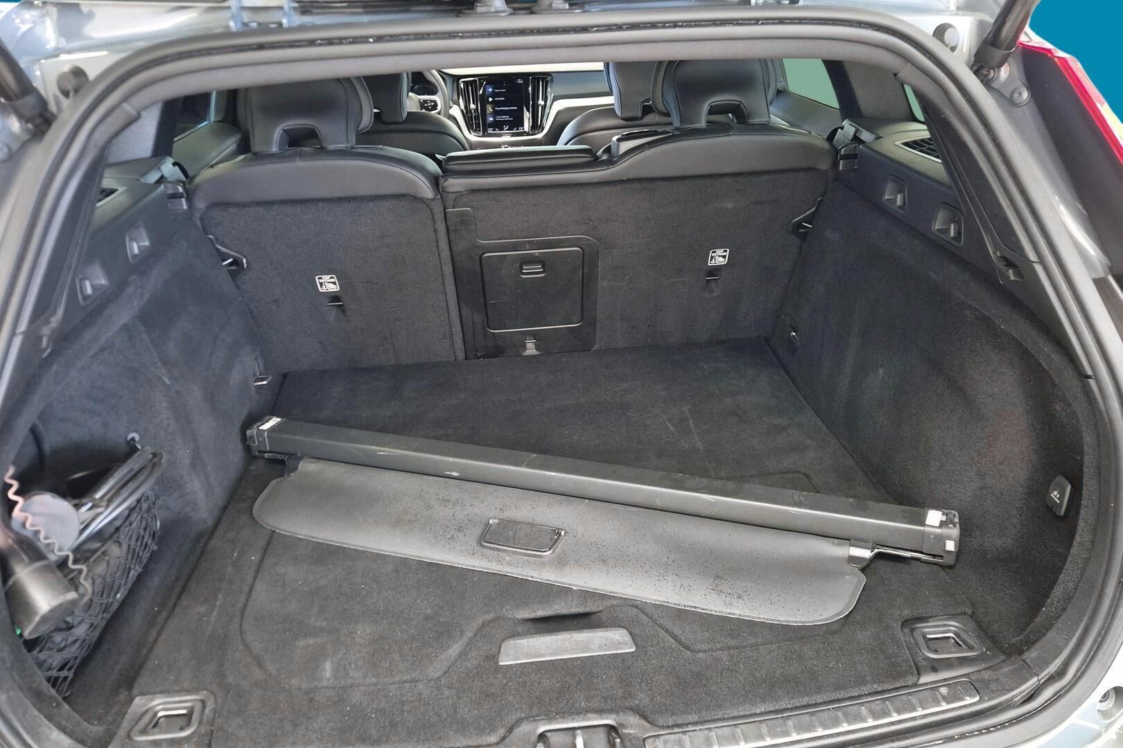 Volvo V60 iso kuva 12