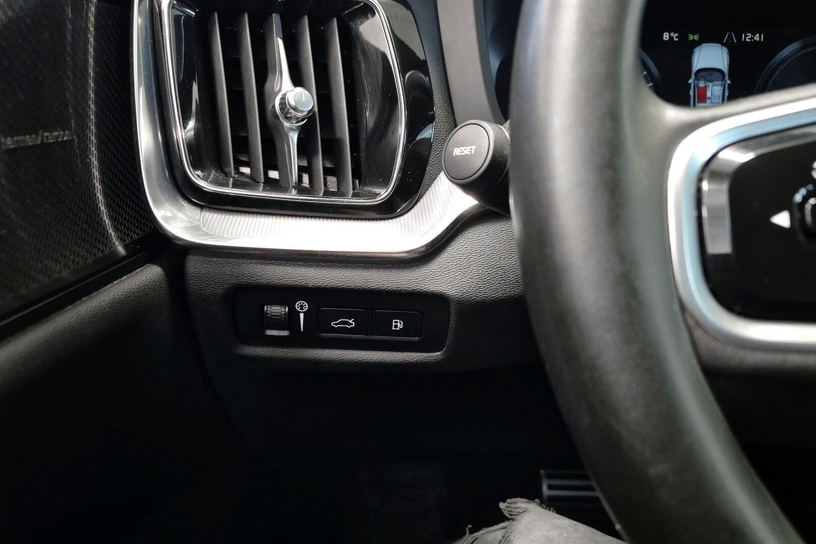 Volvo V60 iso kuva 20