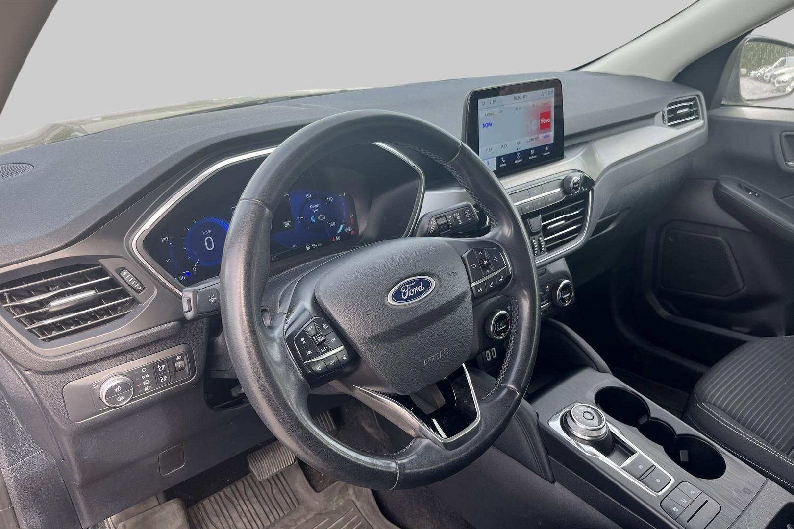 Ford Kuga iso kuva 2