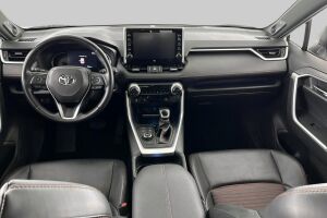 Toyota RAV4 Plug-in esikatselu 11