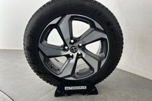 Toyota RAV4 Plug-in esikatselu 24