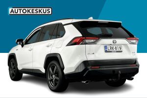 Toyota RAV4 Plug-in esikatselu 7