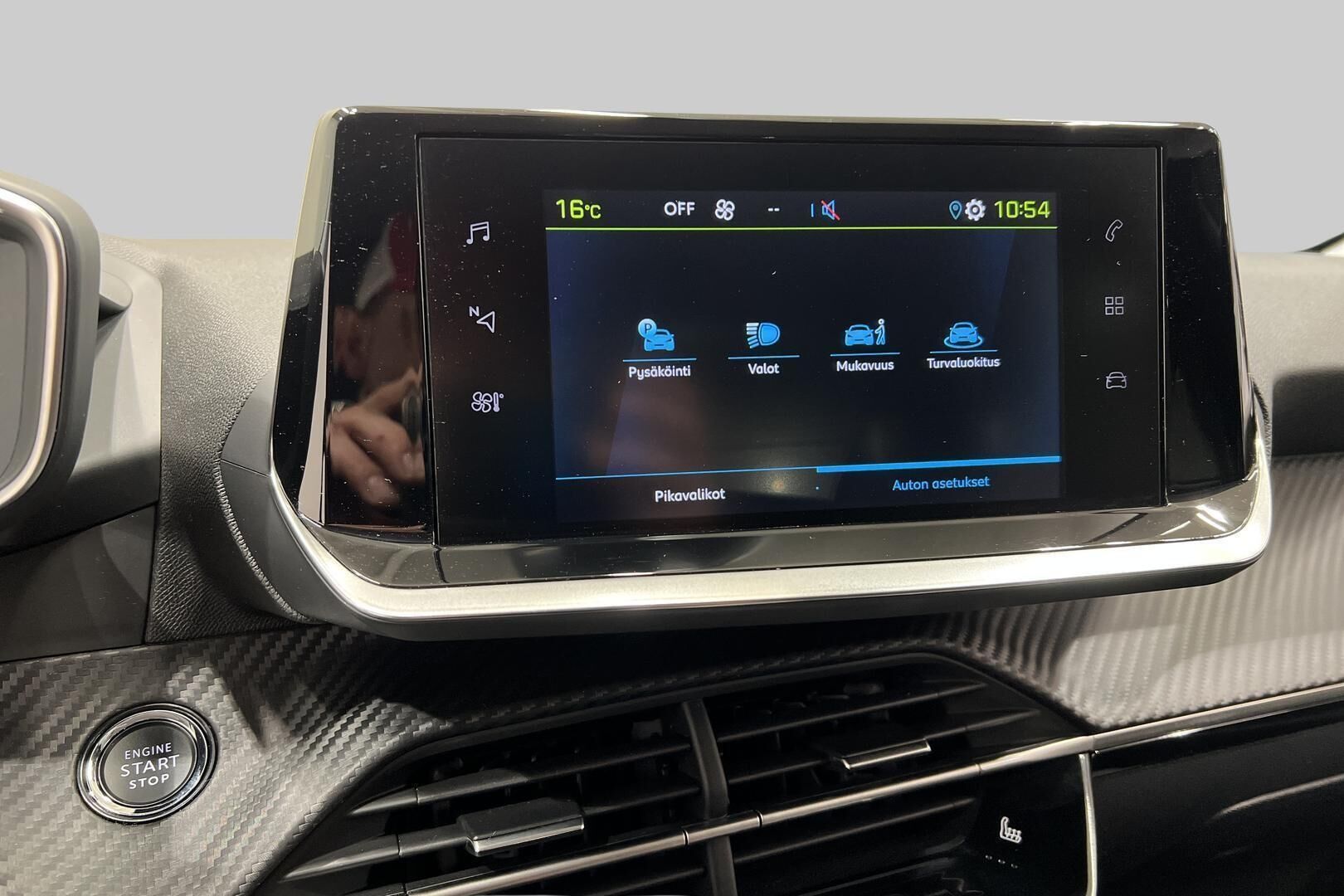 Peugeot e-208 iso kuva 16