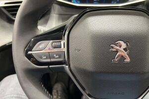 Peugeot e-208 esikatselu 23