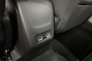 Peugeot e-208 esikatselu 28