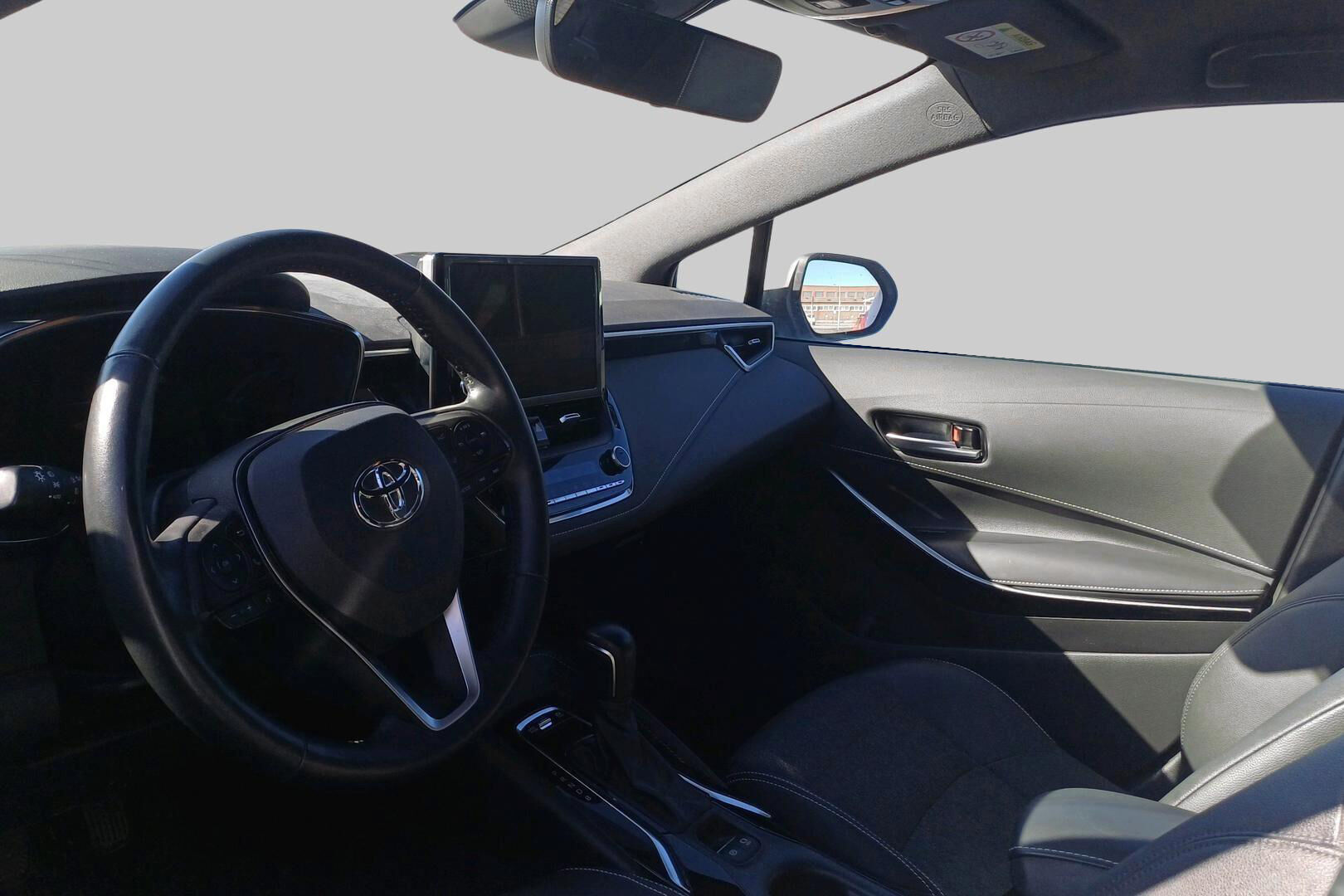 Toyota Corolla iso kuva 2