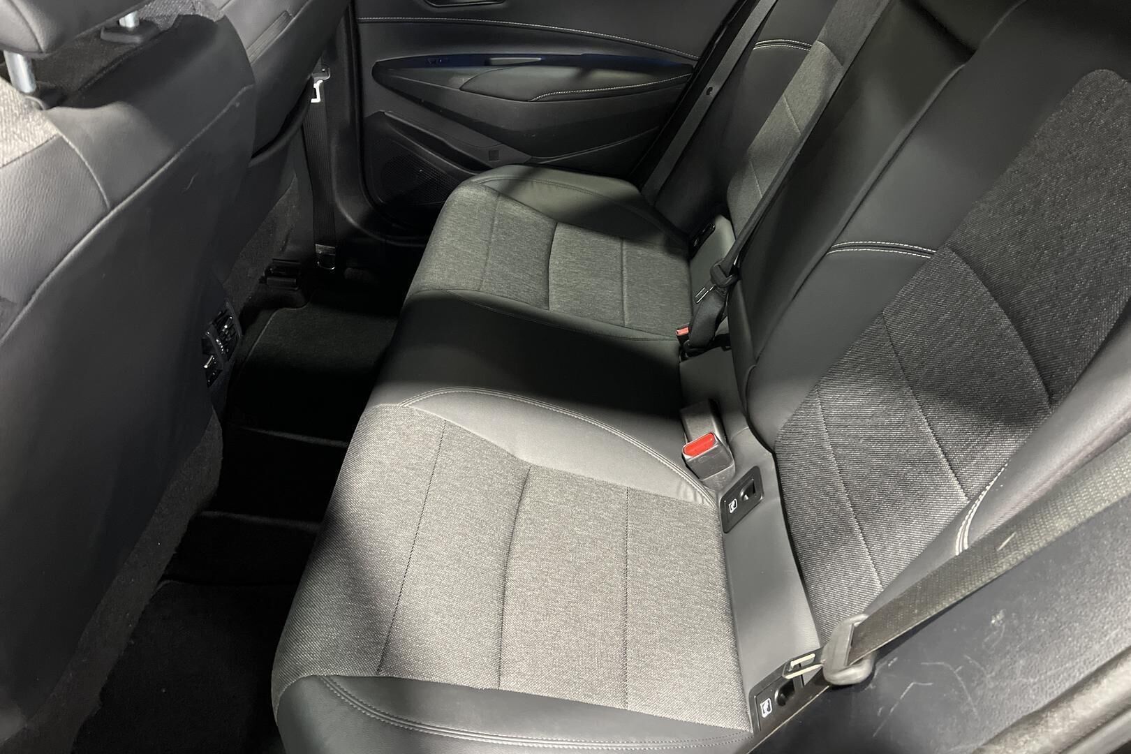 Toyota Corolla iso kuva 9