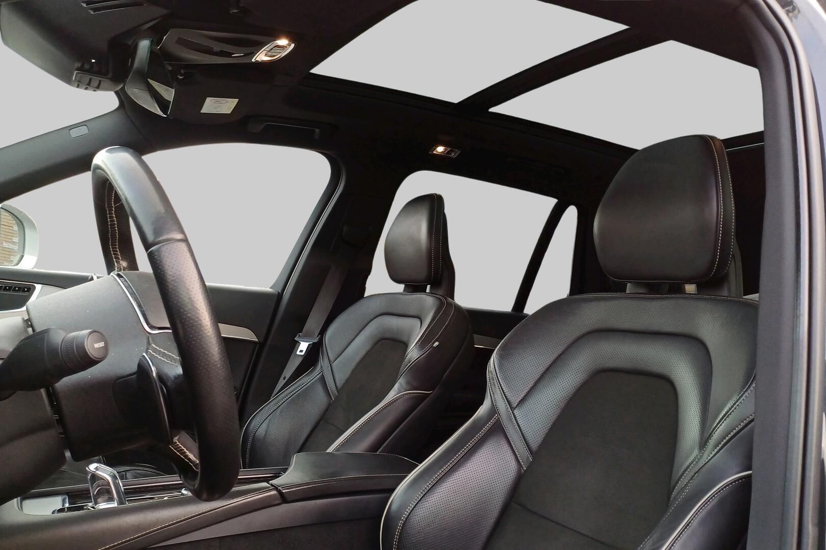 Volvo XC90 iso kuva 3