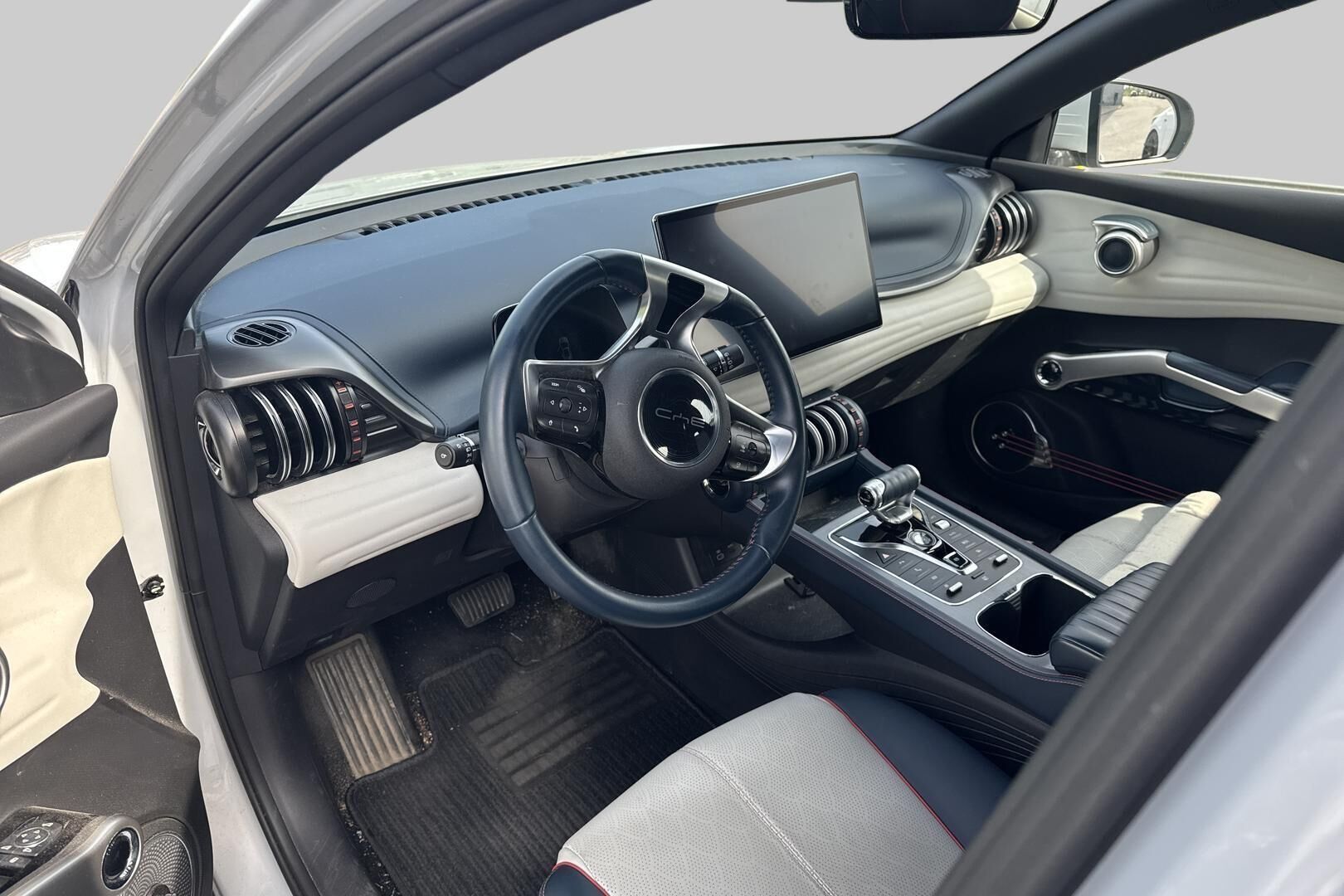 BYD ATTO 3 iso kuva 2