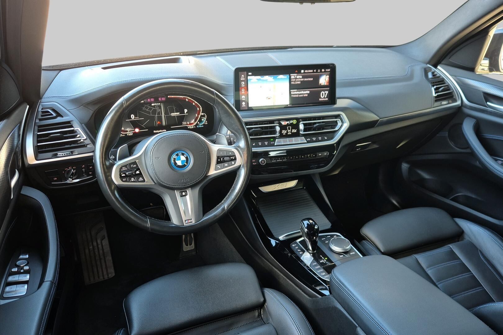 BMW X3 iso kuva 1