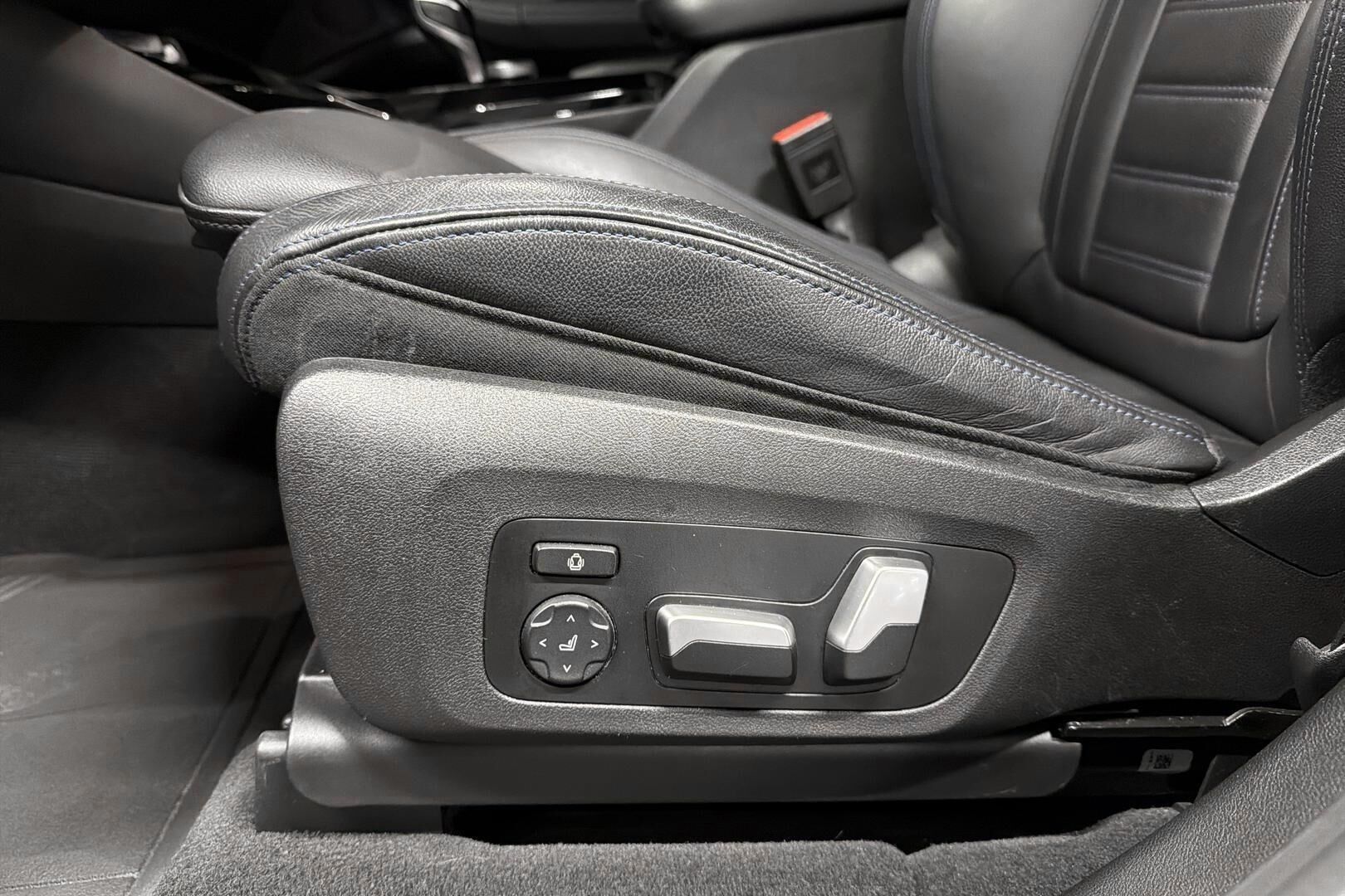 BMW X3 iso kuva 16