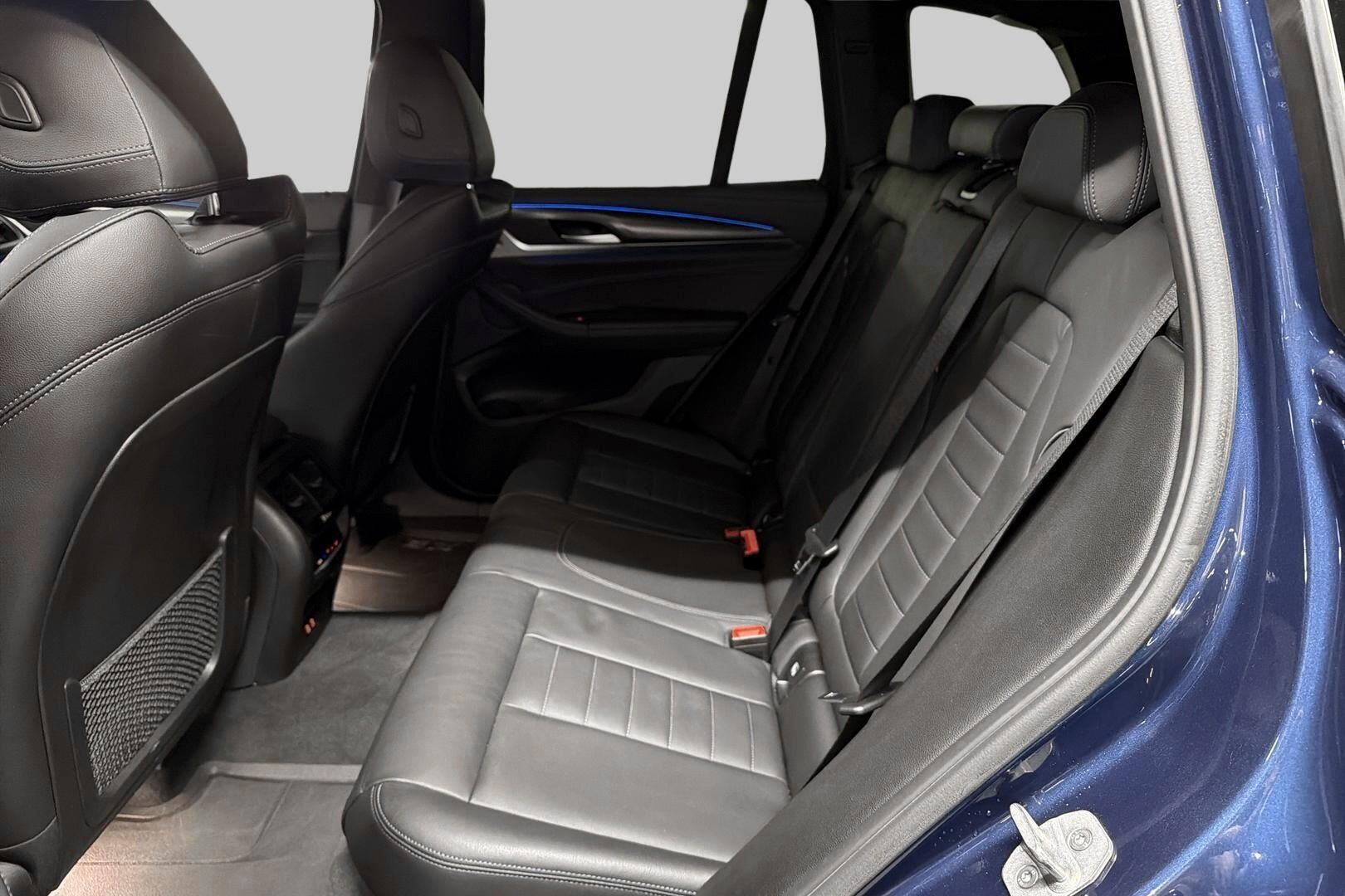 BMW X3 iso kuva 9