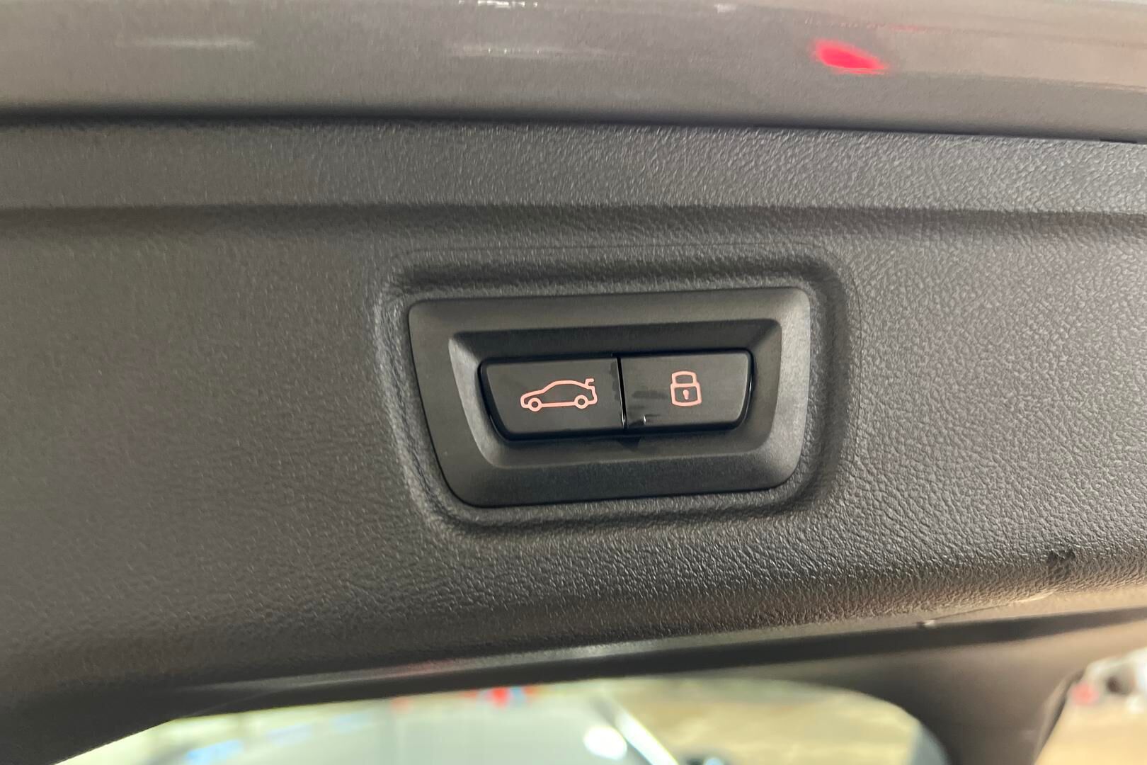 BMW 3-sarja iso kuva 14