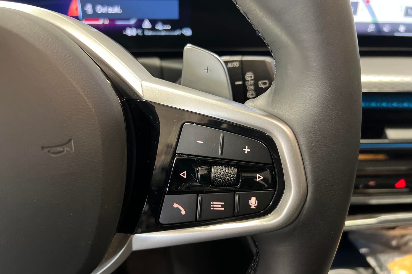 BMW 3-sarja iso kuva 16