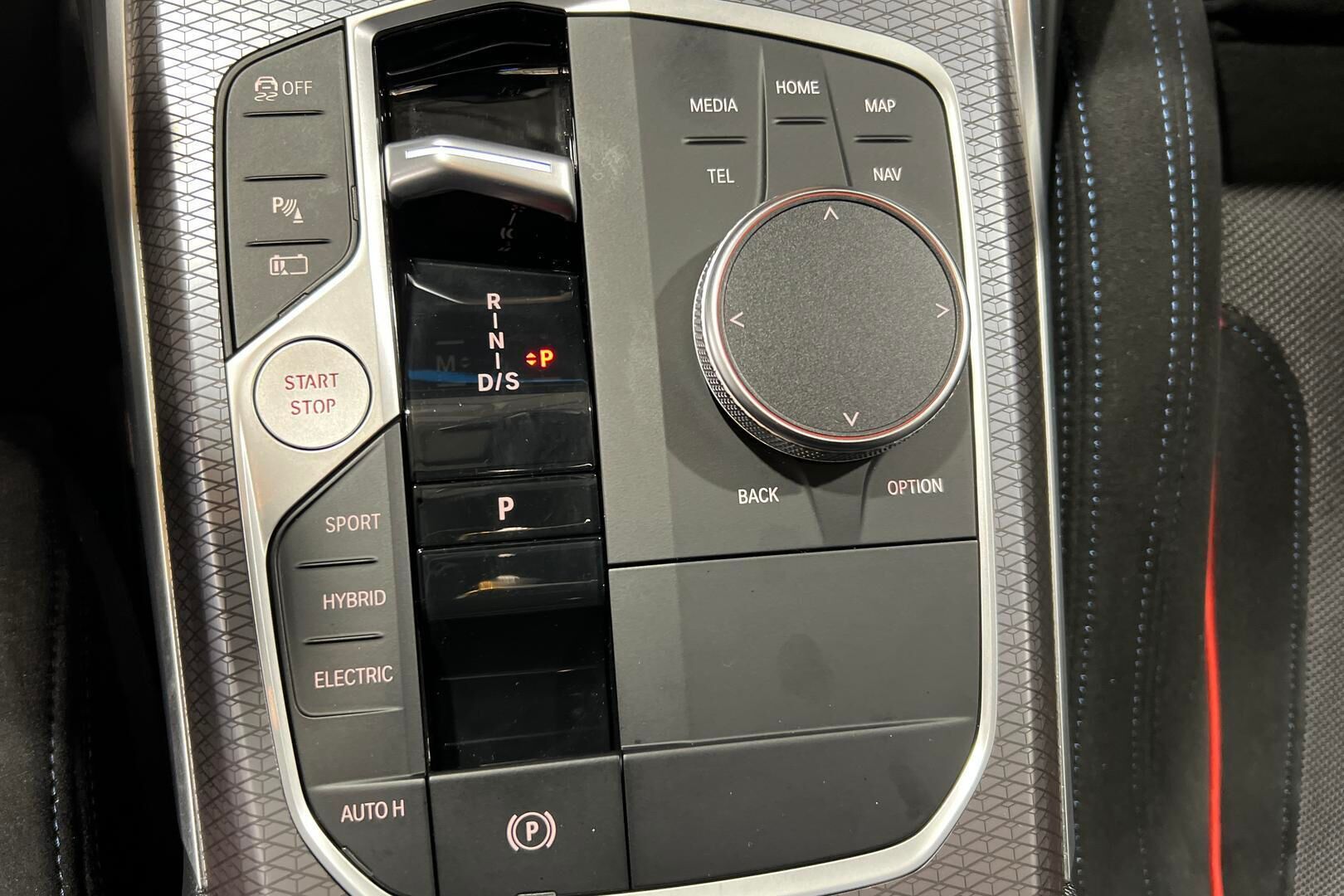 BMW 3-sarja iso kuva 18