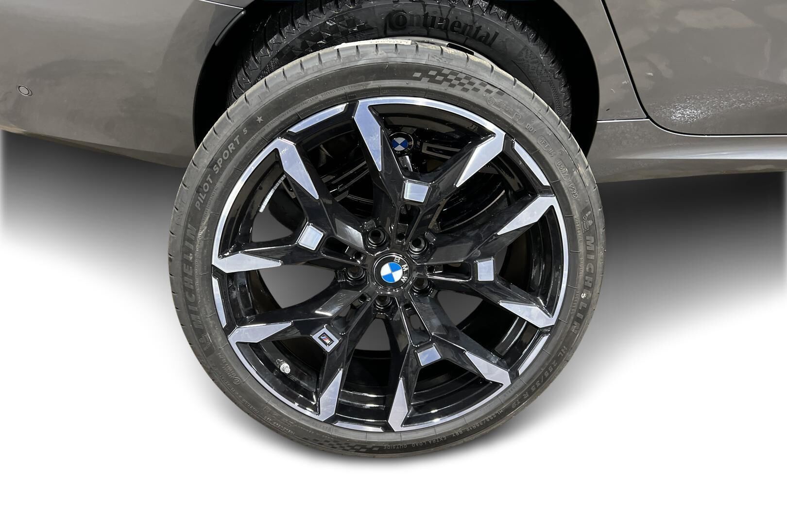 BMW 3-sarja iso kuva 21