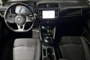 Nissan Leaf esikatselu 11