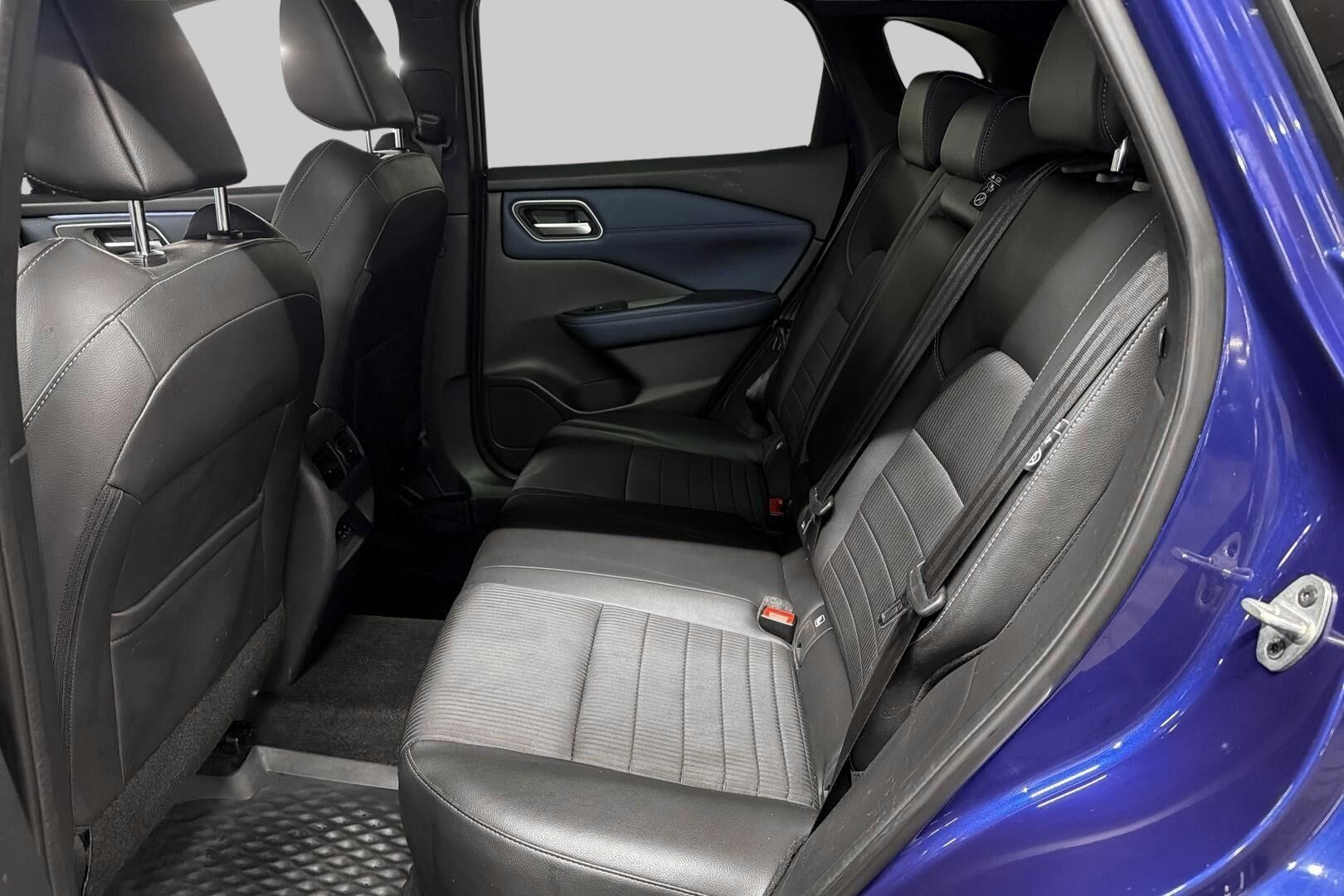 Nissan Qashqai iso kuva 8