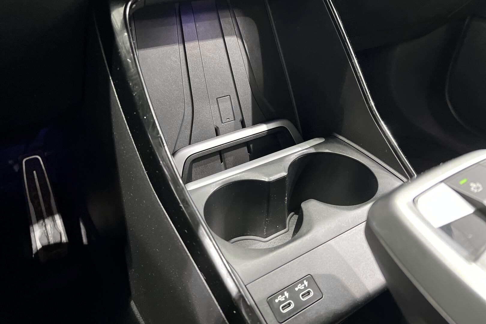 BMW 2-SARJA iso kuva 22