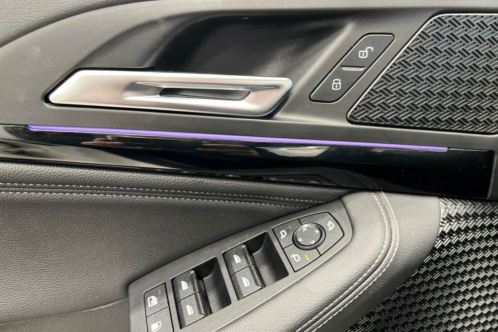 BMW 2-SARJA iso kuva 30