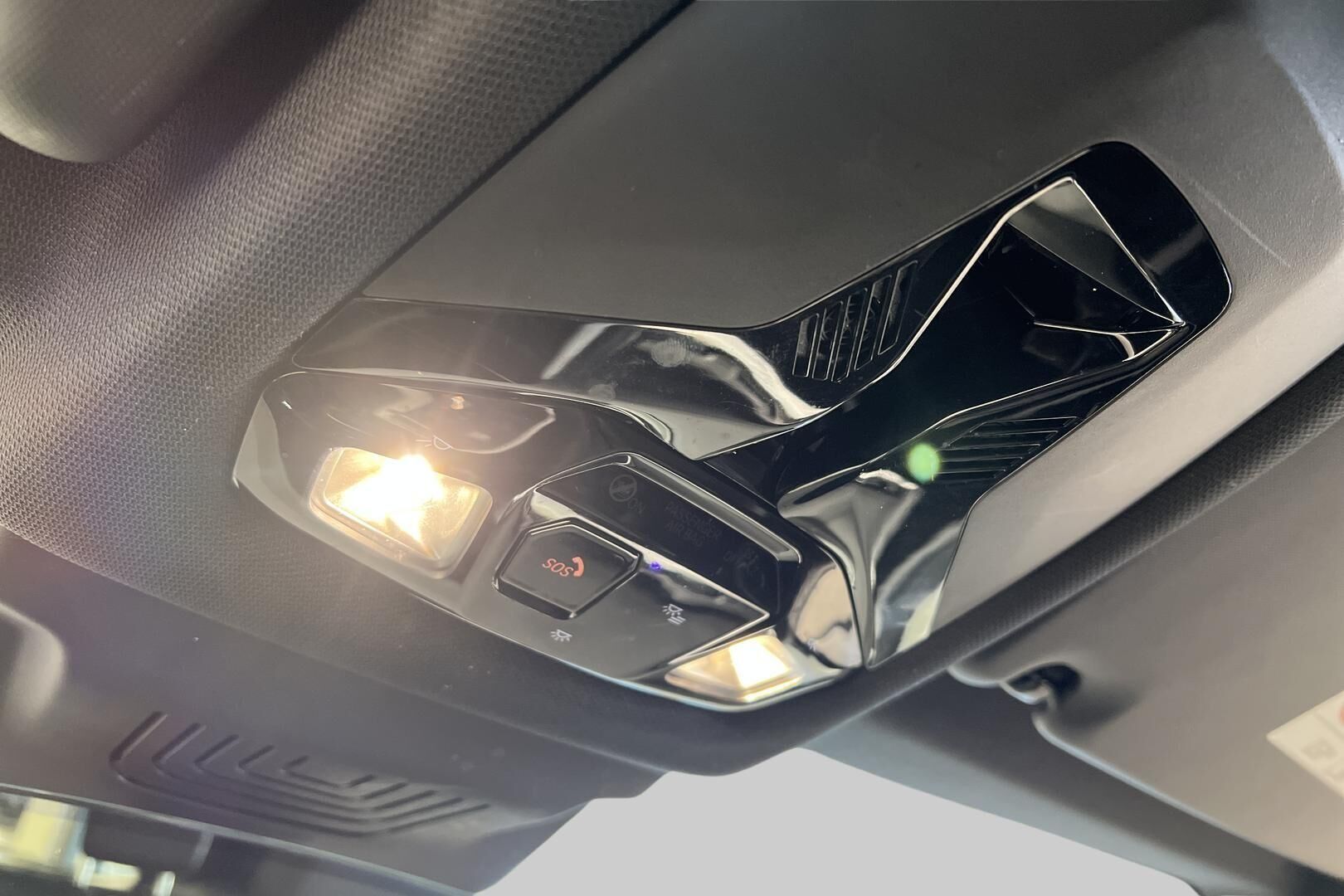 BMW 2-SARJA iso kuva 23