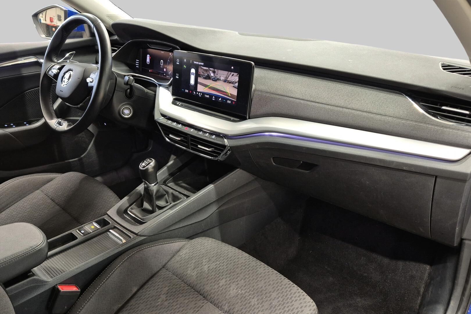 Skoda Octavia iso kuva 5