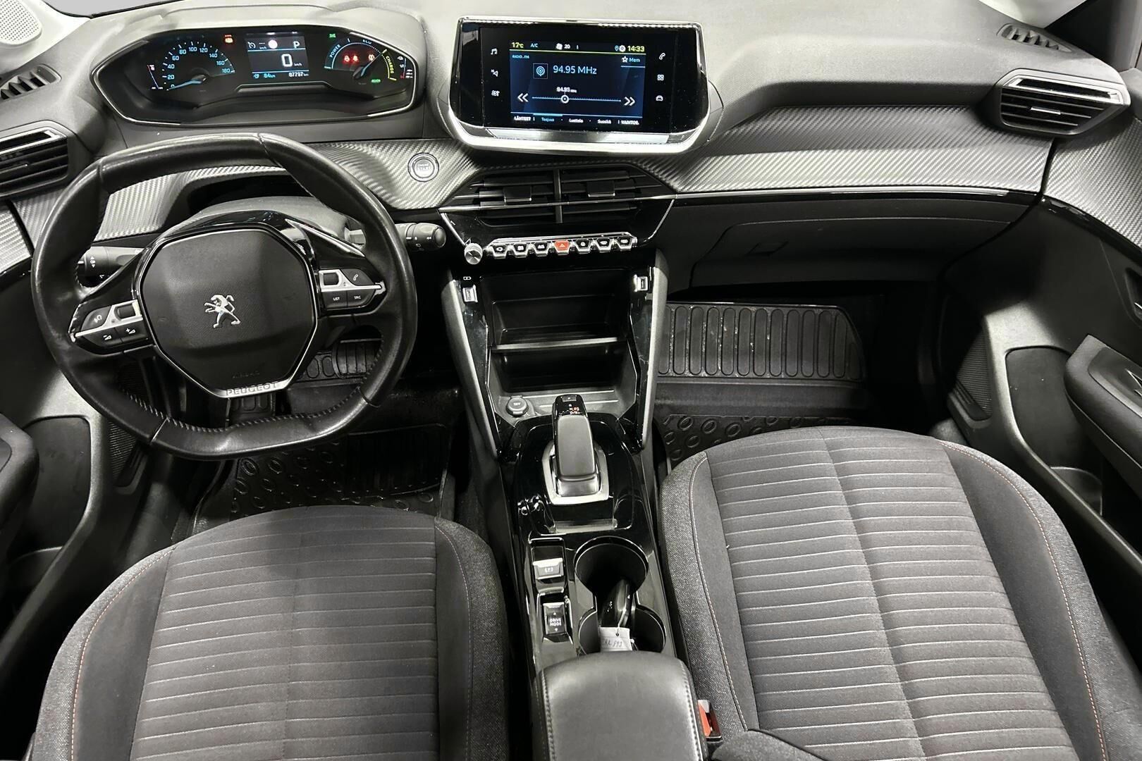 Peugeot e-208 iso kuva 11