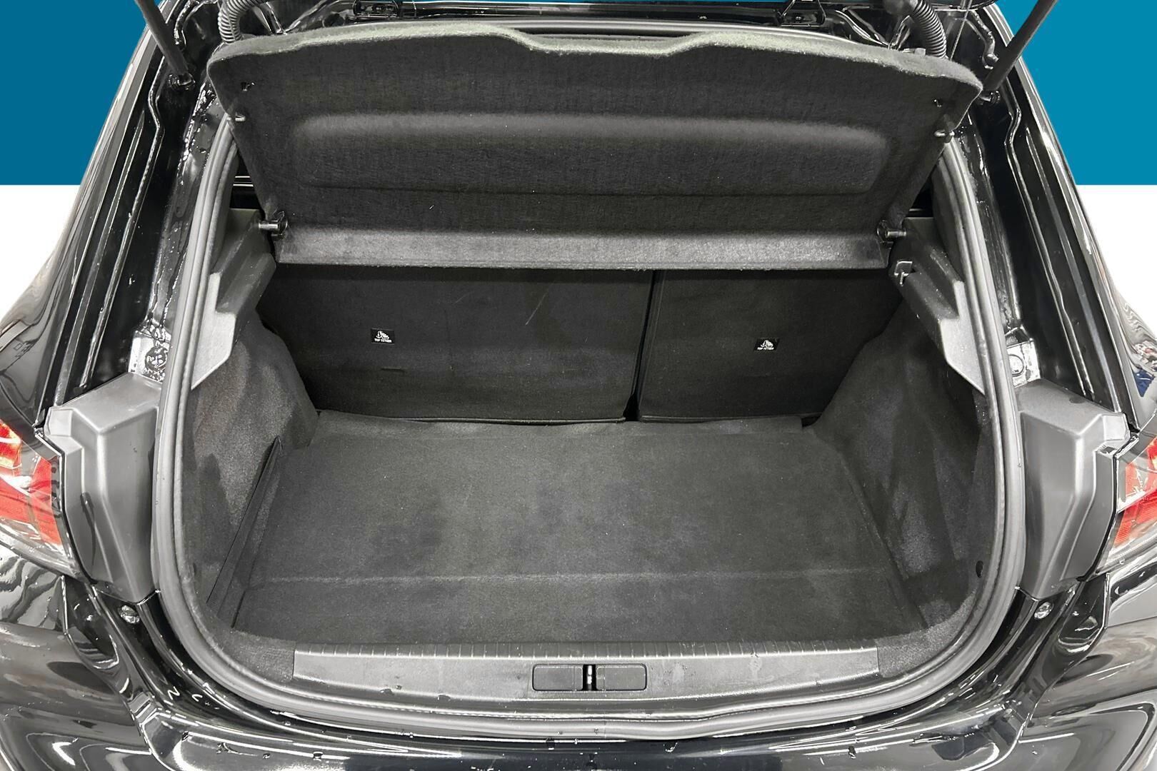 Peugeot e-208 iso kuva 12