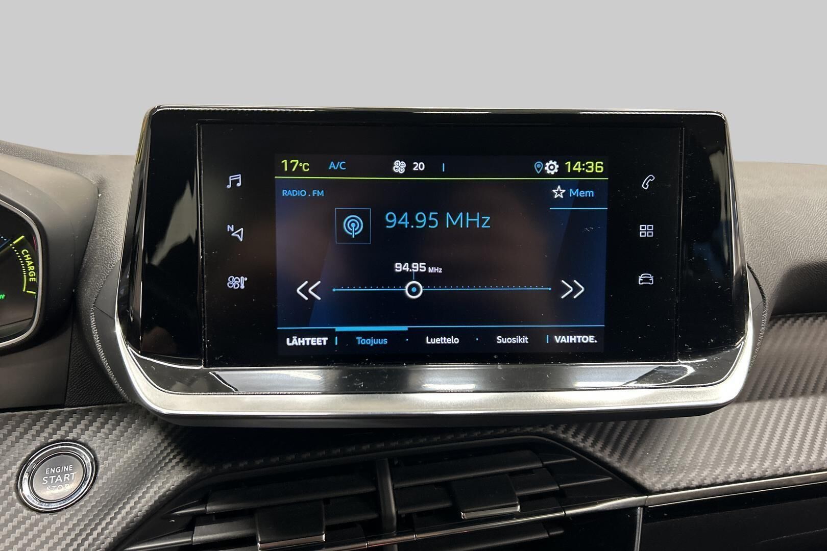 Peugeot e-208 iso kuva 17