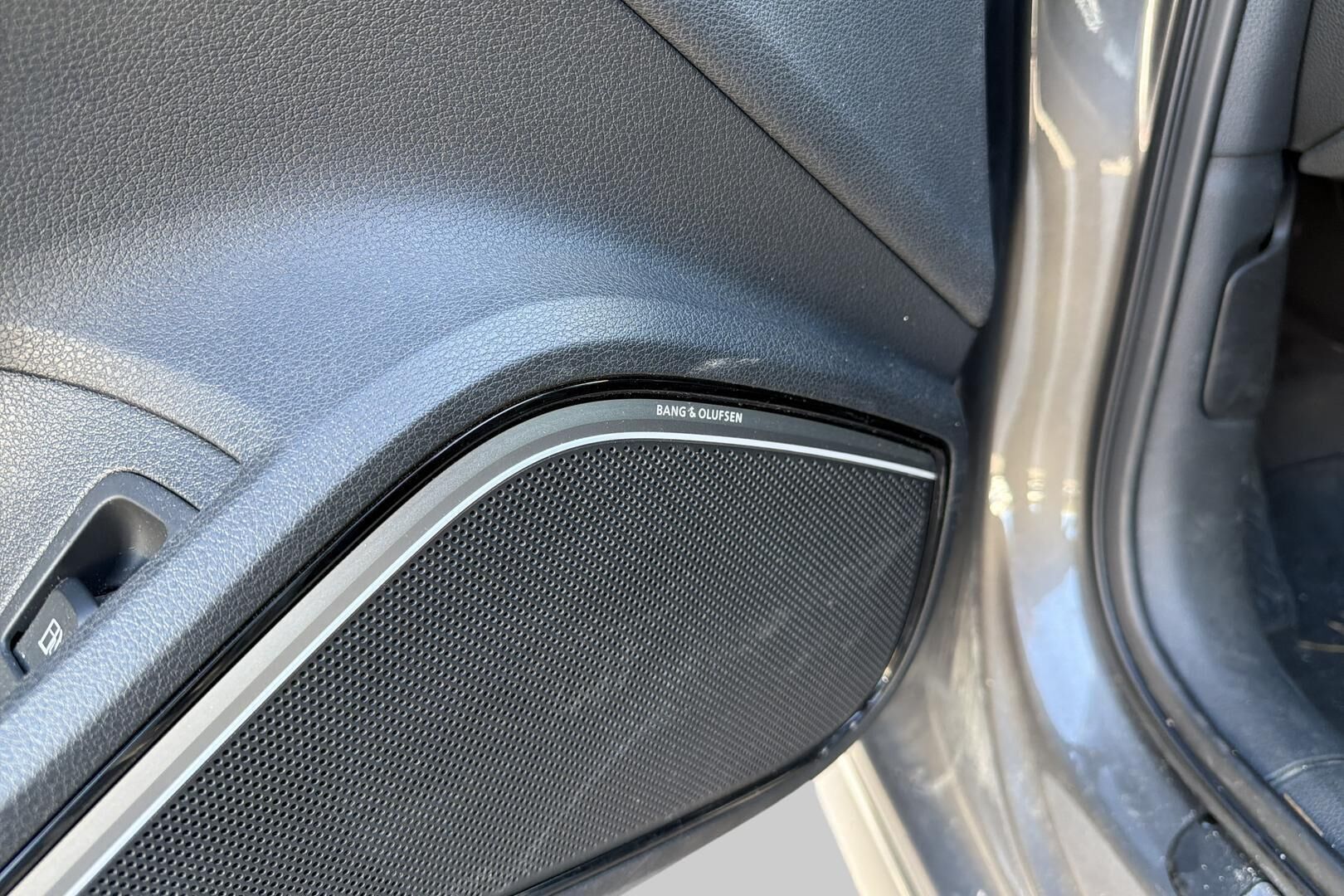 Audi A3 iso kuva 5