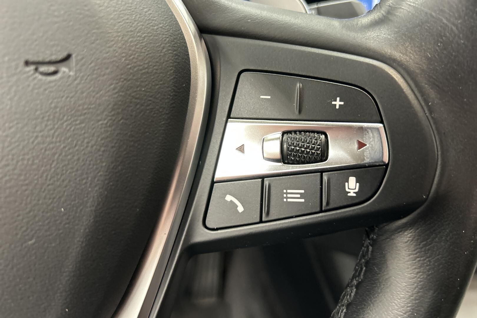 BMW 3-sarja iso kuva 12