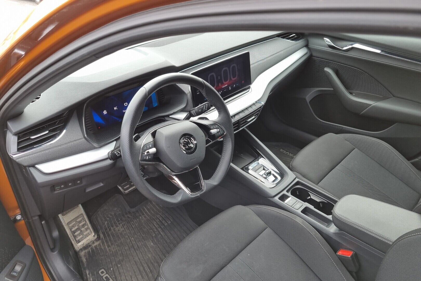 Skoda Octavia iso kuva 1